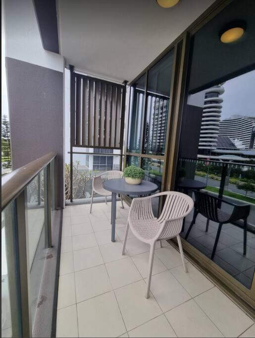 גולד קוסט Broadbeach Stunner Modern And Central מראה חיצוני תמונה