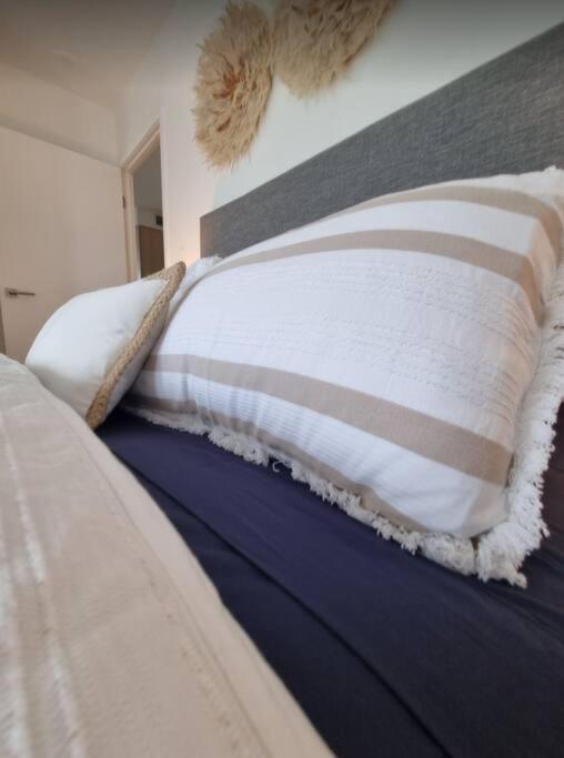 גולד קוסט Broadbeach Stunner Modern And Central מראה חיצוני תמונה